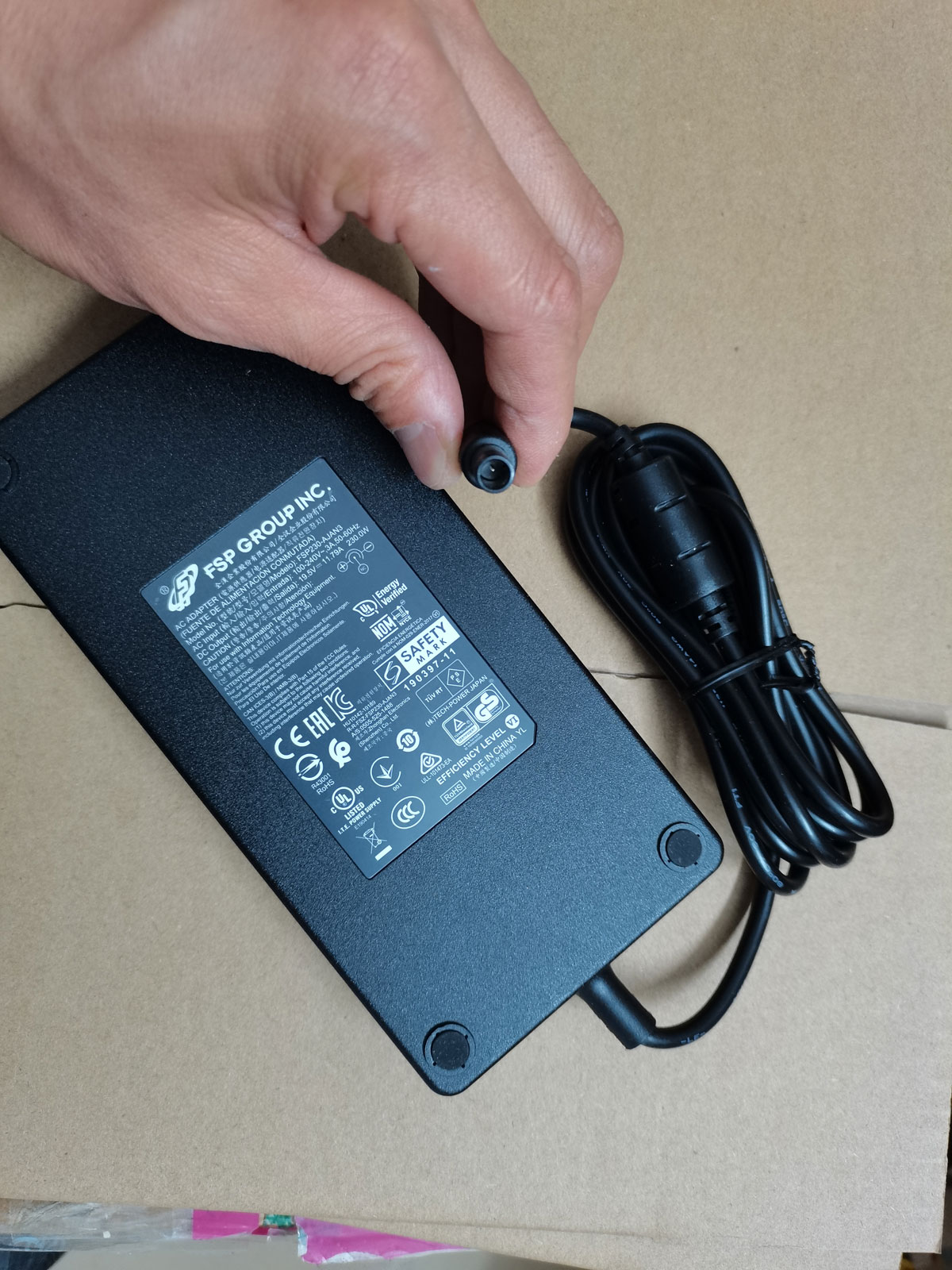 NEW Genuine Slim FSP 19.5V 11. - Pc Gaming Asus ulasan dan harga